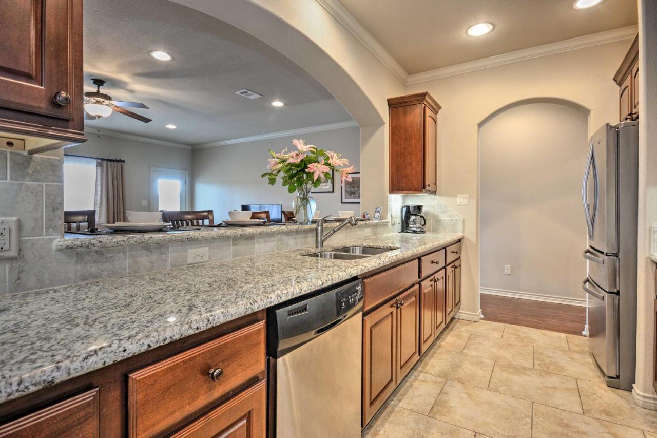 College Station Townhouse With Private Patio Villa Exteriör bild