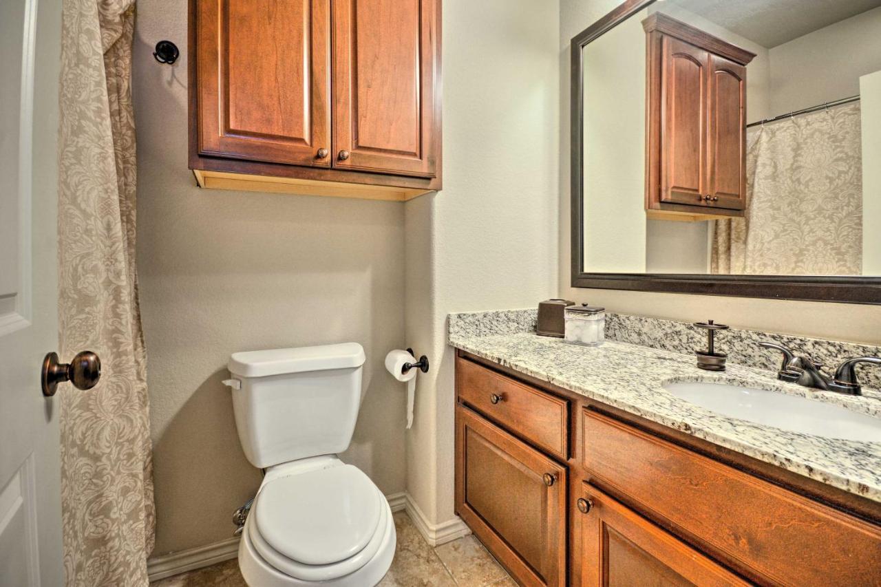 College Station Townhouse With Private Patio Villa Exteriör bild