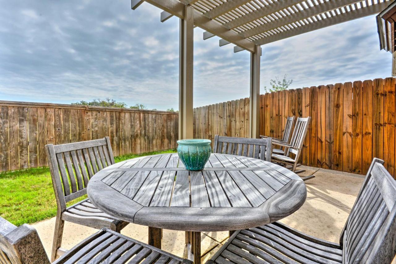 College Station Townhouse With Private Patio Villa Exteriör bild