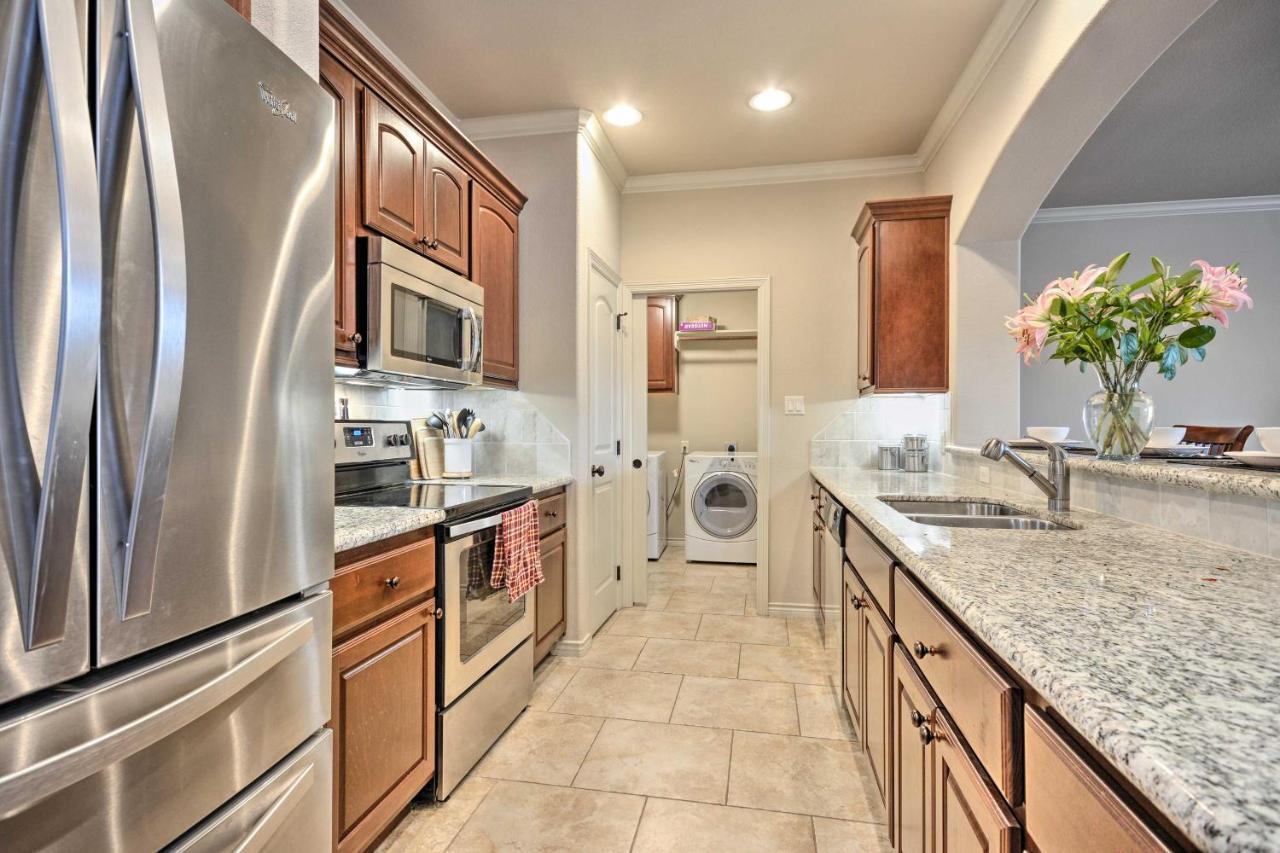 College Station Townhouse With Private Patio Villa Exteriör bild